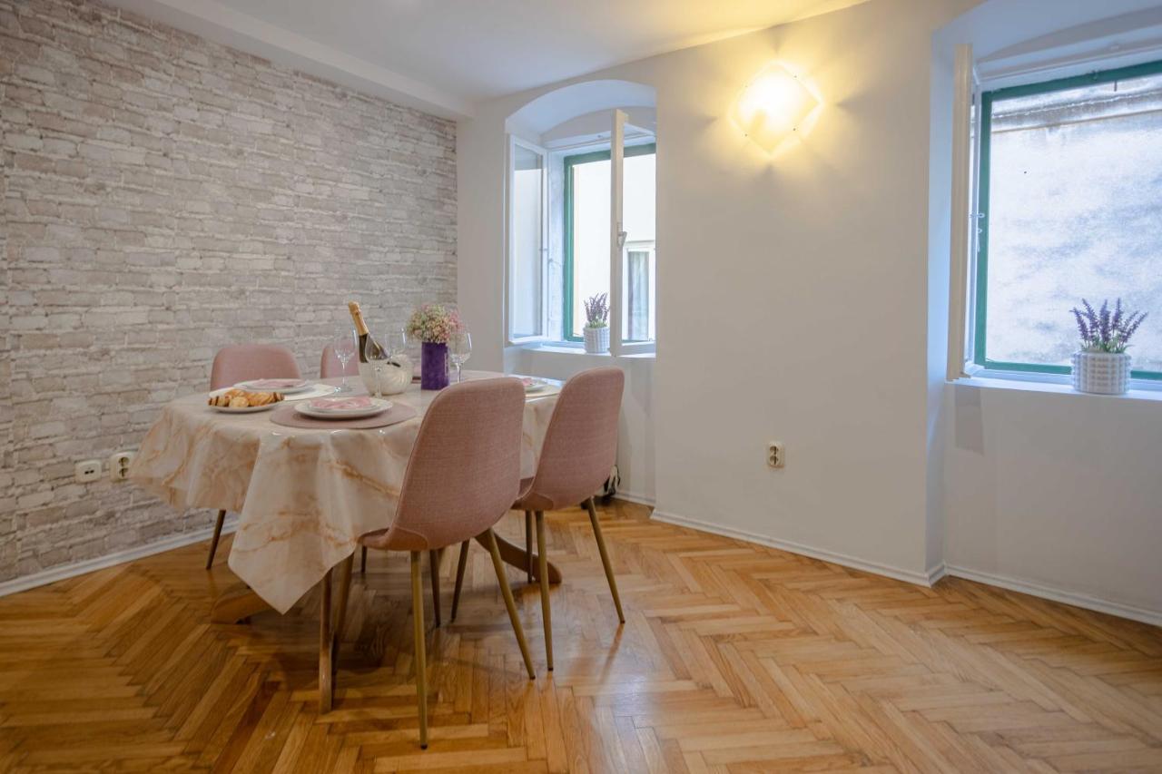 Daloro Suite Split Bagian luar foto