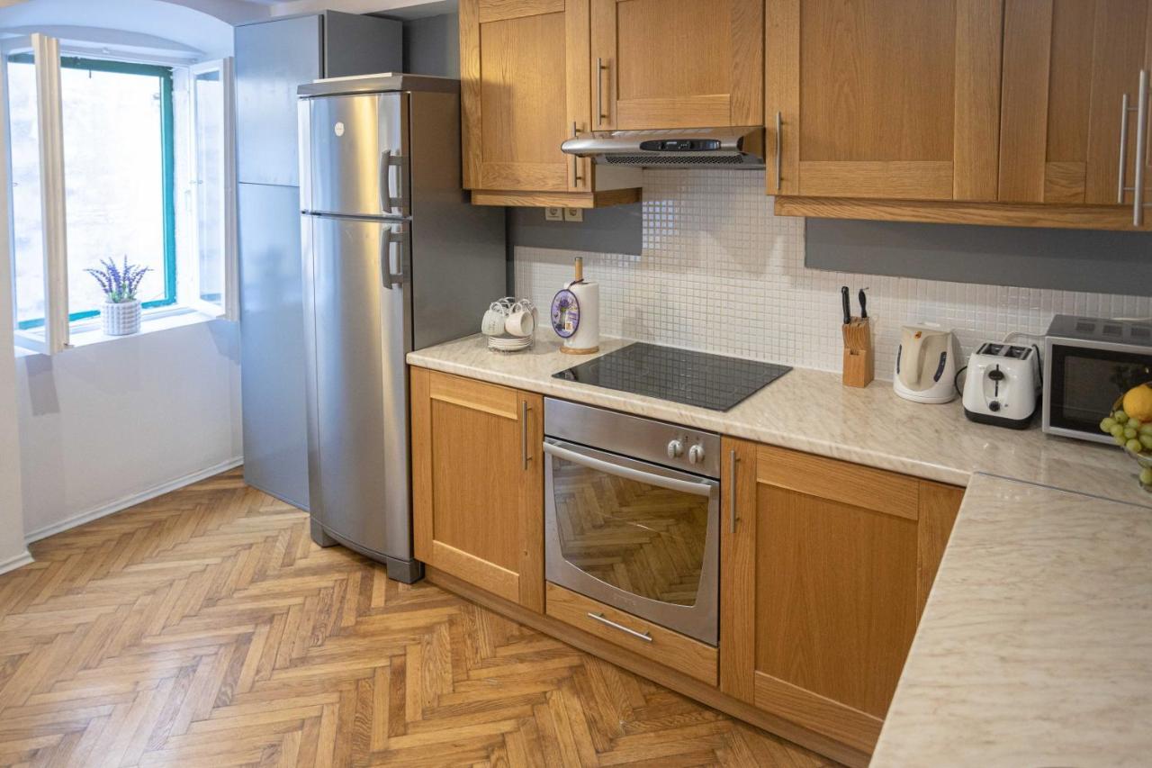 Daloro Suite Split Bagian luar foto