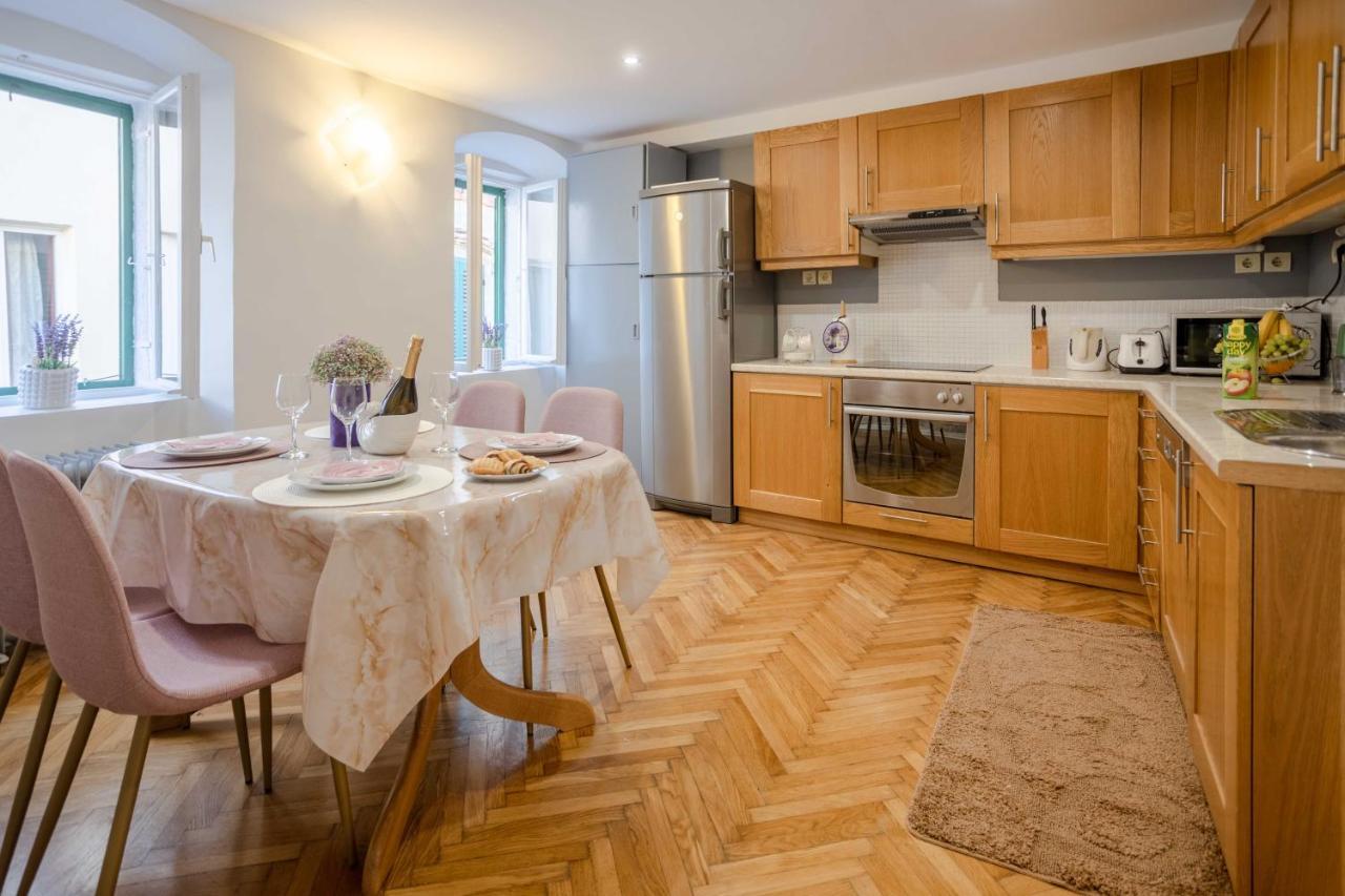 Daloro Suite Split Bagian luar foto